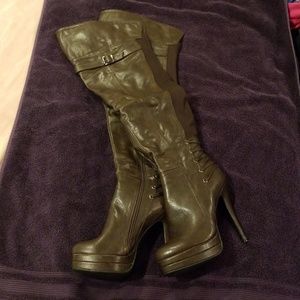 Over the knee boots in chocolate leather